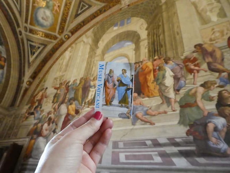 Rome: Vatican Museums & Sistine Chapel Guided Tour - Crowds, comfort, and what to wear