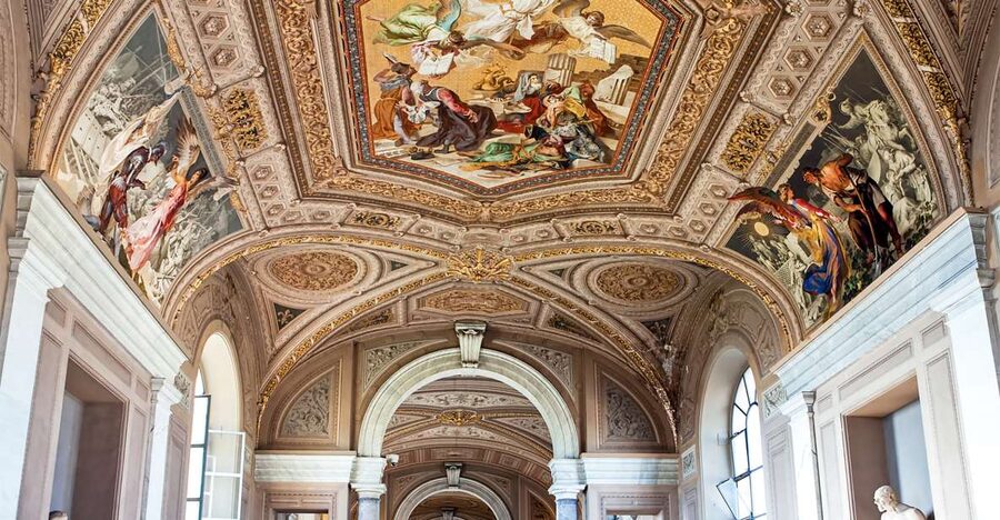 Rome: Vatican Museums & Sistine Chapel Skip-the-Line Ticket - Getting Through the Reserved Entrance