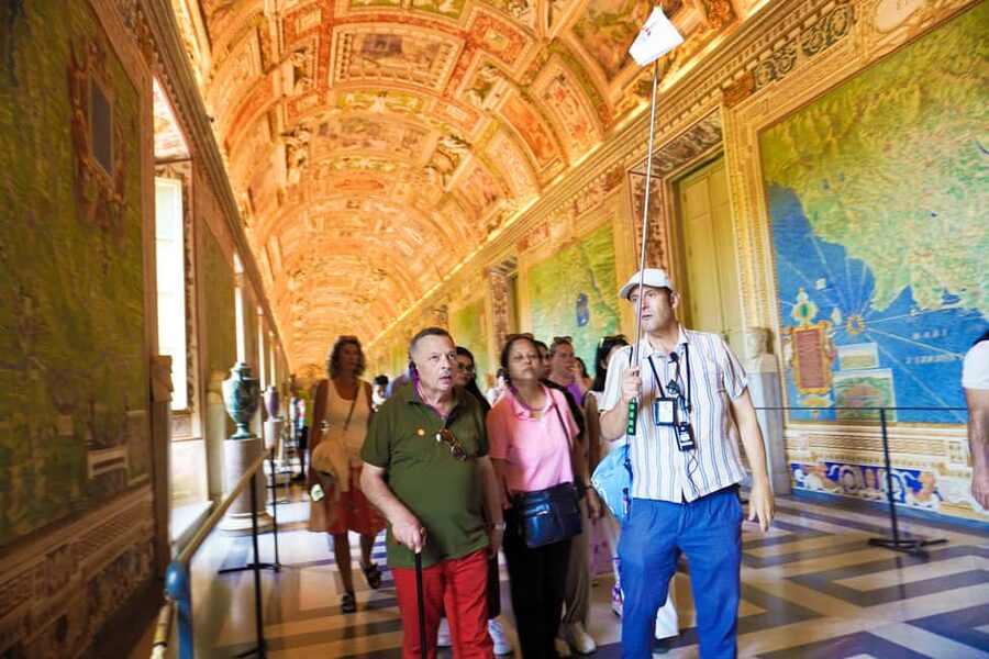 Rome: Vatican Museums, Sistine Chapel & St. Peter’s Tour - Why the Vatican is easier with a guide