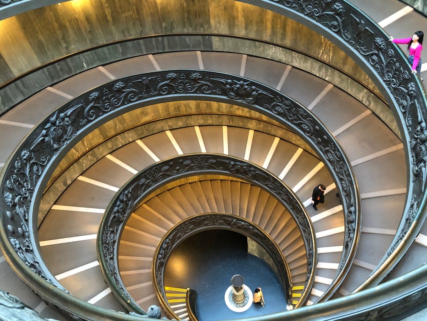 Rome: Vatican Museums & Sistine Chapel Ticket with Host - Raphael’s Rooms and the great Renaissance painters