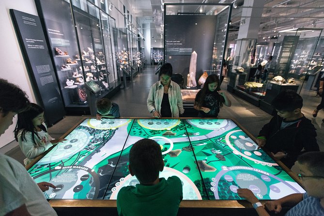 Royal Ontario Museum Admission - A practical route for families and mixed-age groups