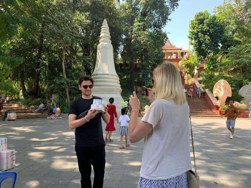 Royal Palace, National Museum & Wat Phnom with Private tour - My booking advice