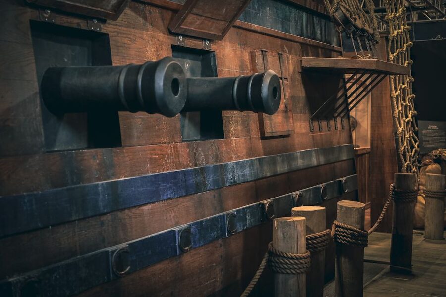 Salem: Pirate Museum with Authentic Treasures Entry Ticket - The digital pirate photo experience