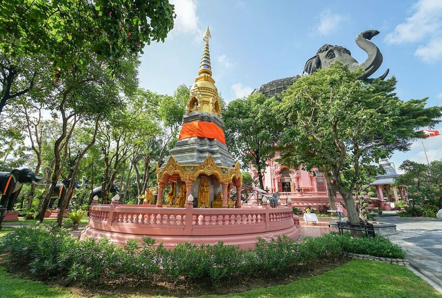 Samut Prakan: Erawan Museum Discounted Admission Ticket - Dress and Behavior Matter Here