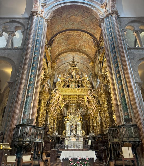 Santiago de Compostela Cathedral and Museum Guided Tour - Saint James, the crypt, and the meaning of pilgrimage