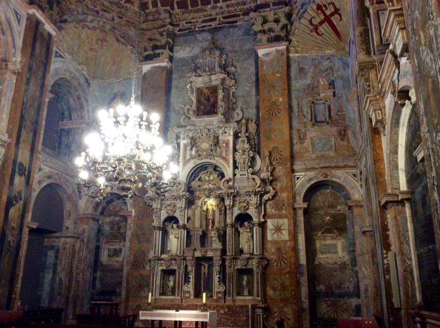Santiago de Compostela Cathedral and Museum Guided Tour - Chapels, sacred art, and the details you might miss