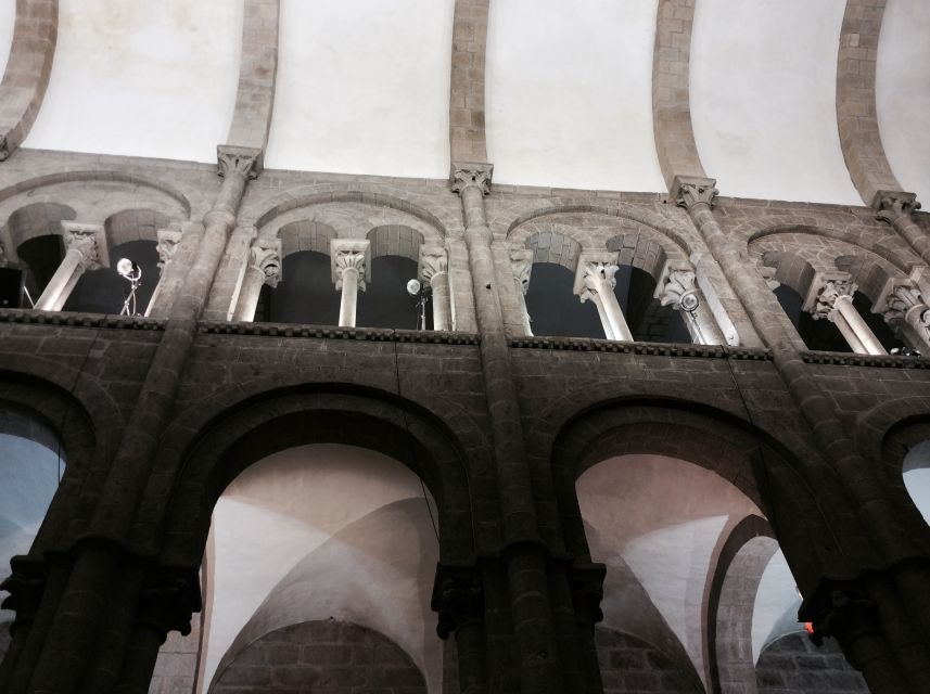Santiago de Compostela Cathedral and Museum Guided Tour - How the guides shape the experience