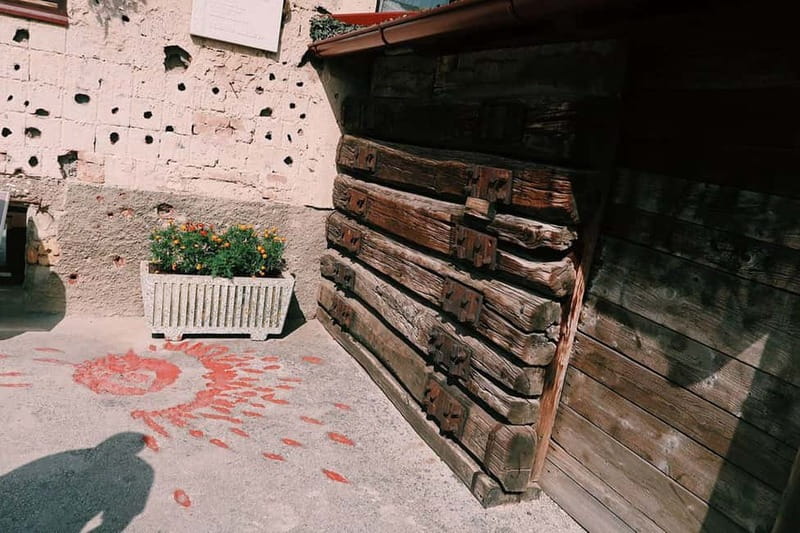 Sarajevo: Tunnel Museum Yugoslavia War Tour with War Veteran - The Jewish cemetery and its unusual tombstones