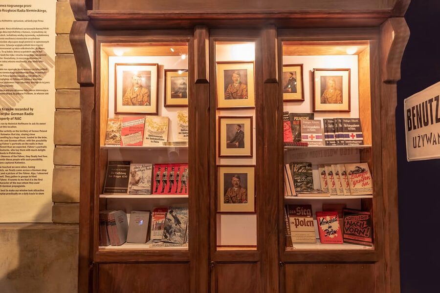 Schindler's Factory Museum Guided Tour - Krakow - The ghetto apartment and the loss of private life