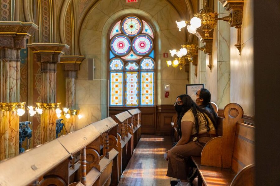Self-Guided Tour of the Museum at Eldridge Street - The Lower East Side through Jewish immigrant life