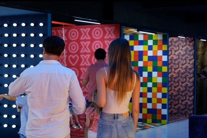 Selfie Park Antalya the Biggest Selfie Museum in Europe - More than 50 sets, from thrones to hot-air balloons