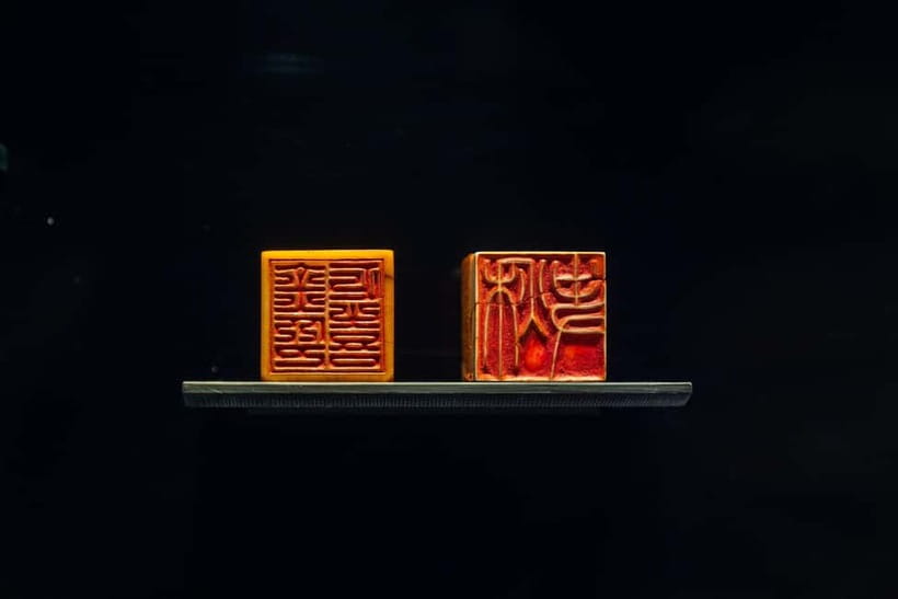 Seoul: National Museum of Korea Guided Tour - Ceramics, restraint, and Korean beauty
