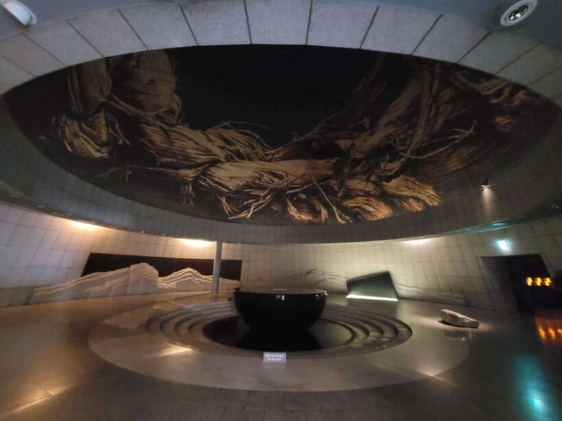 Seoul: War Memorial of Korea Private Guided Museum Tour - $100 for up to five people