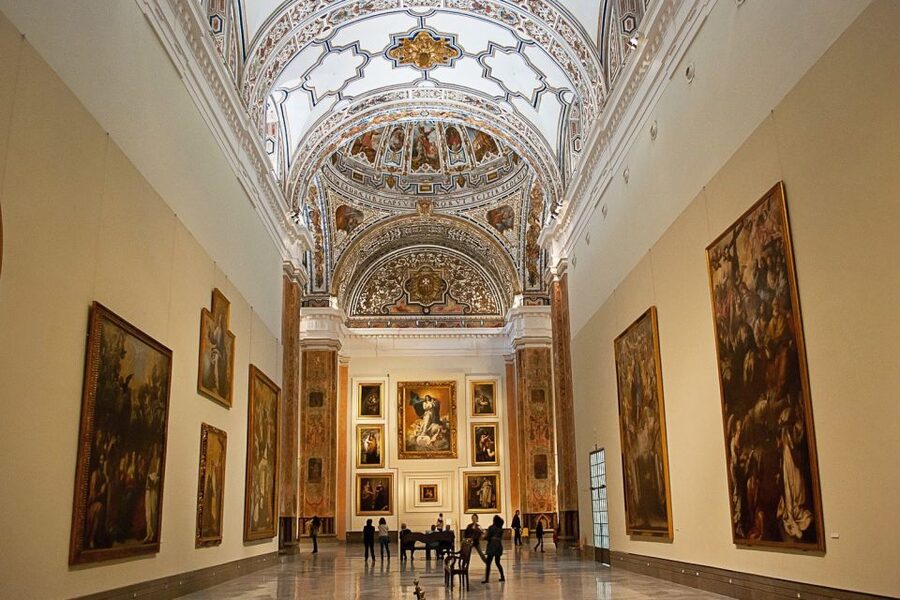 Seville: Museum of Fine Arts of Seville Guided Tour - The important language question