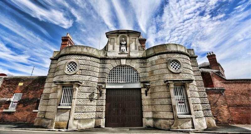 Shrewsbury Prison Guided Tour and Museum Access - Entering Shrewsbury Prison through the main gates