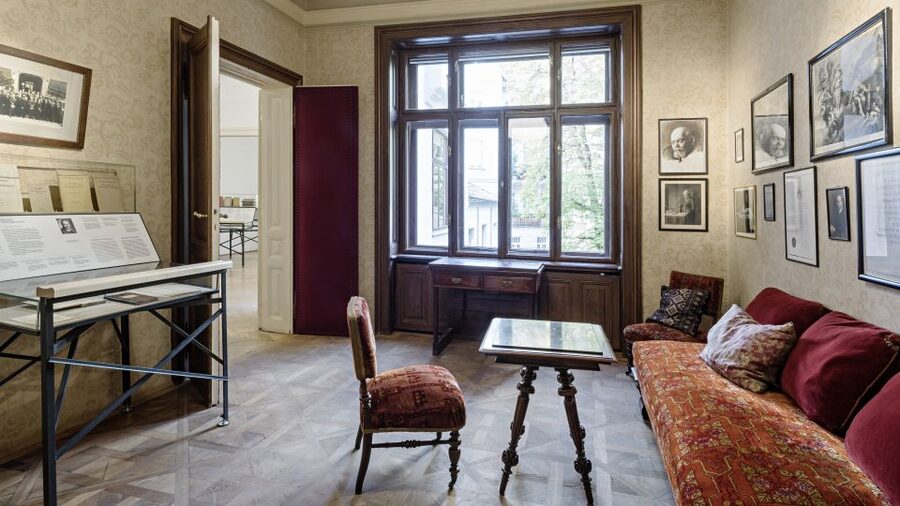 Sigmund Freud Museum Ticket - The stairs that tell Vienna’s darker story
