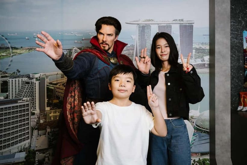 Singapore: Madame Tussauds Wax Museum - Bollywood sets and the Ultimate Film Star Experience