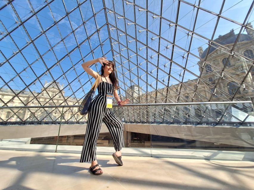 Skip-the-Line Louvre Museum Tour with Artist - The Venus de Milo and the art of suggestion