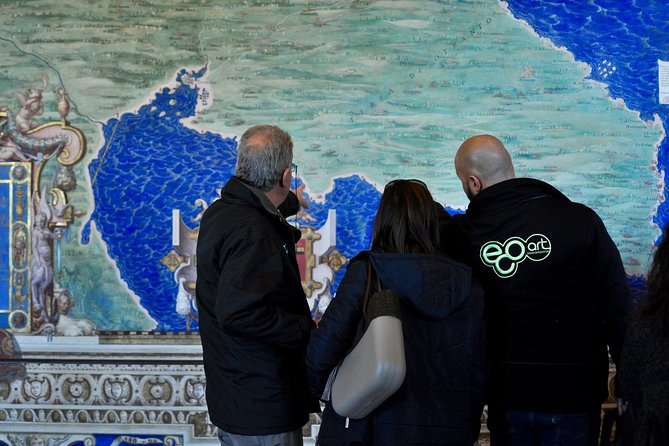 Skip the Line: Vatican Museum, Sistine Chapel & Optional Basilica - How the guides shape the visit