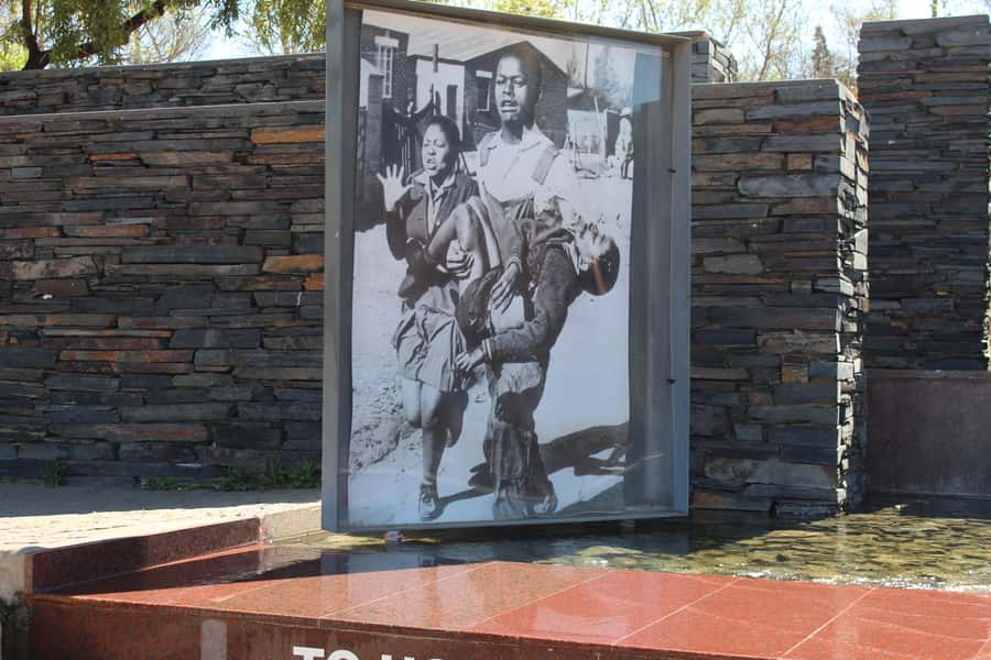 Soweto and Apartheid Museum Tour - Sanctuary Mandela and the route details