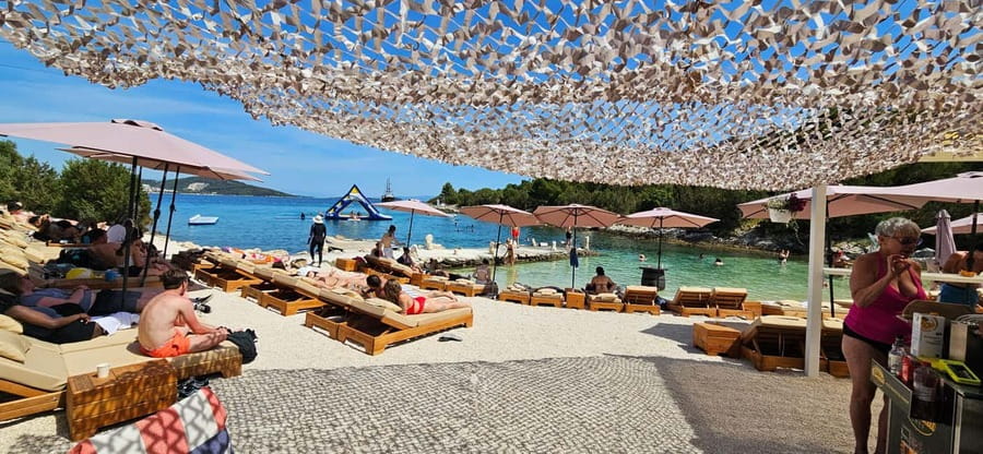 Split: Blue Lagoon Underwater Museum Tour w/Lunch & Drinks - The underwater museum at a private seaside resort