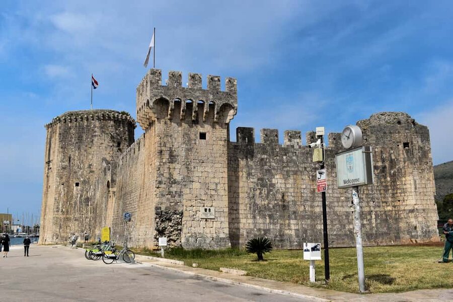 Split: Blue Line Sightseeing to Trogir, Klis & Olive Museum - The Short Stops: Hidden Dalmatia, Salona, and Žnjan