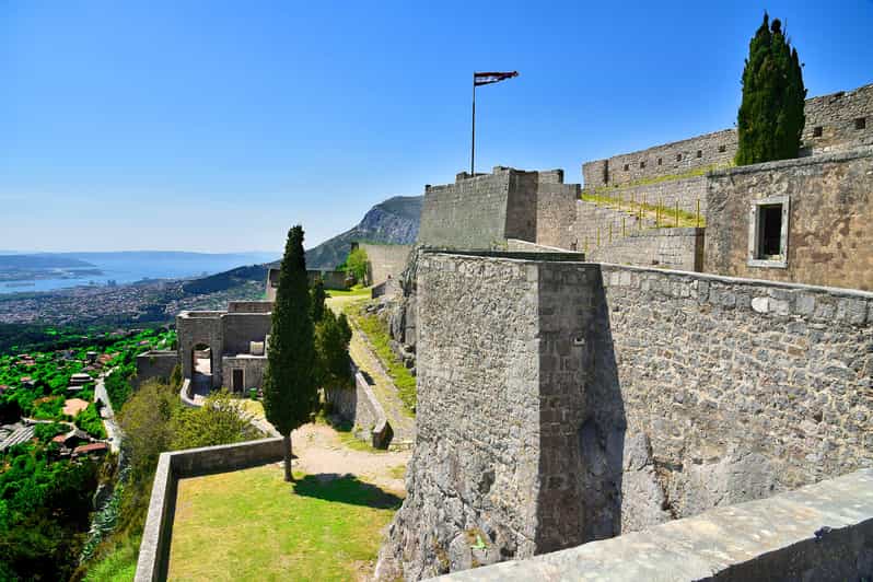 Split: Klis Fortress GOT and Olive Museum Entry Tickets - Getting there from Split