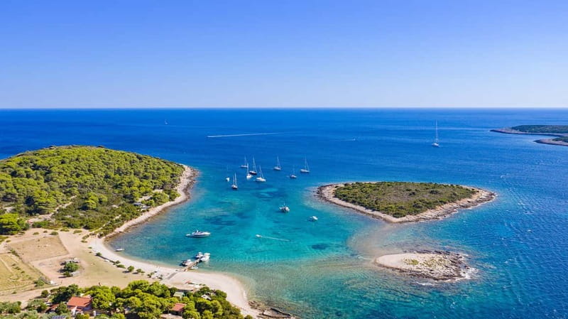 Split: Underwater Museum, Trogir & Blue Lagoon Half-Day Tour - Jelinak Bay and the Underwater Museum