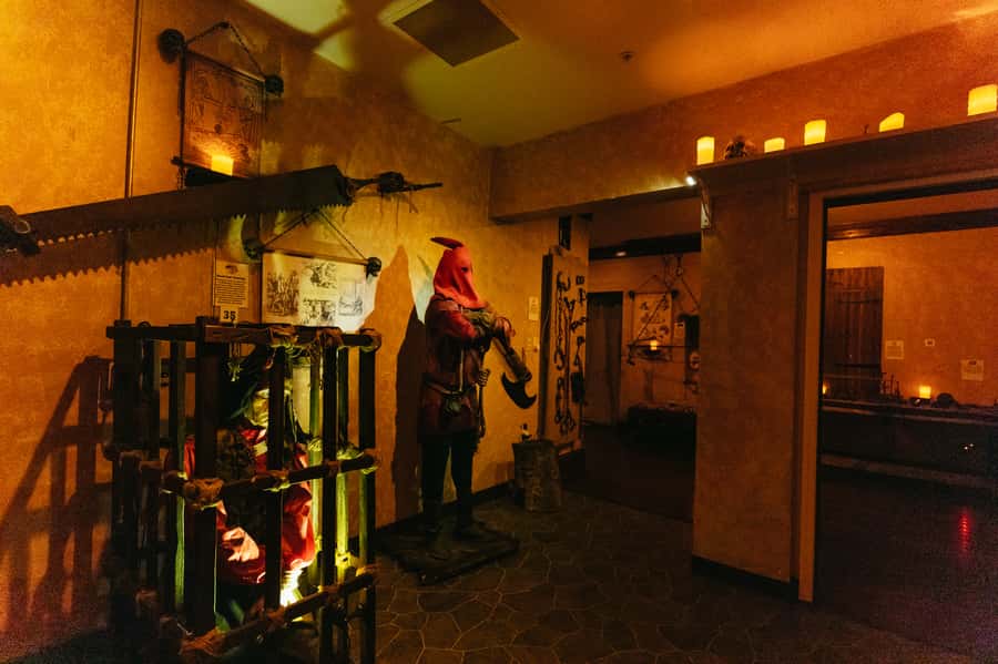 St.Augustine: Torture Museum, Ghost Hunt, & Tiny Art Tickets - Adding the Ghost Hunting Experience