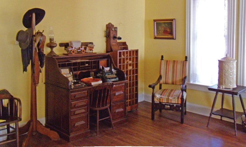 St. Augustine Trolley & Museums Combo Package - The Oldest Store and its 1900 shopping floor