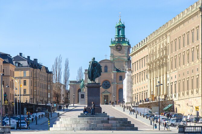 Stockholm Must See: City Hall, Gamla Stan and Vasa Museum - Meeting at City Hall at 10:00