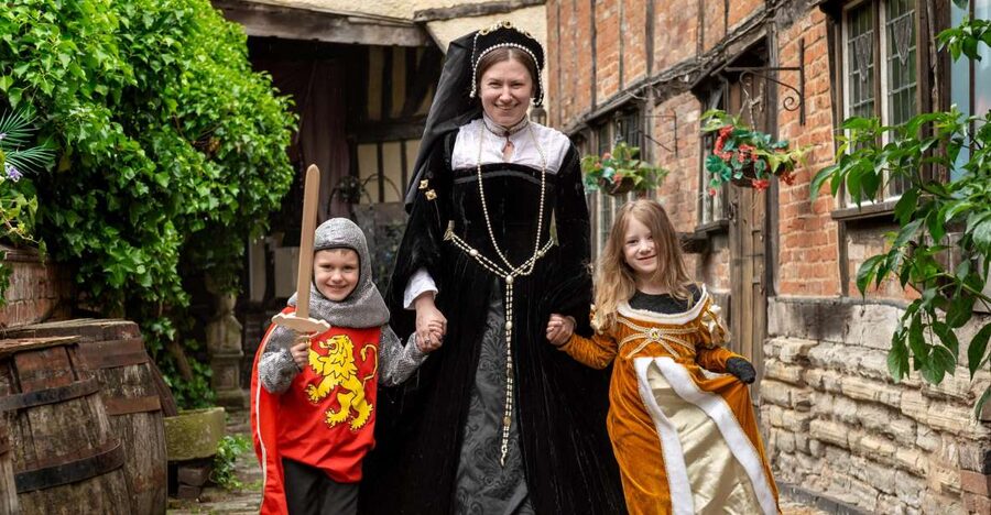 Stratford-upon-Avon: Tudor World Museum Entrance Ticket - Finding the museum near the Royal Shakespeare Theatre