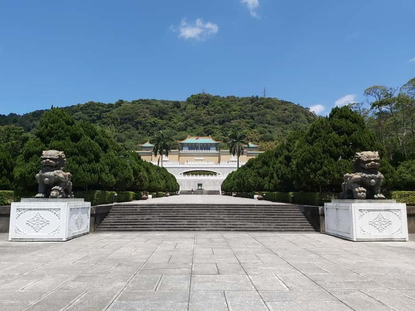 Taipei: Morning City Tour with National Palace Museum Entry - The pace is efficient, not leisurely