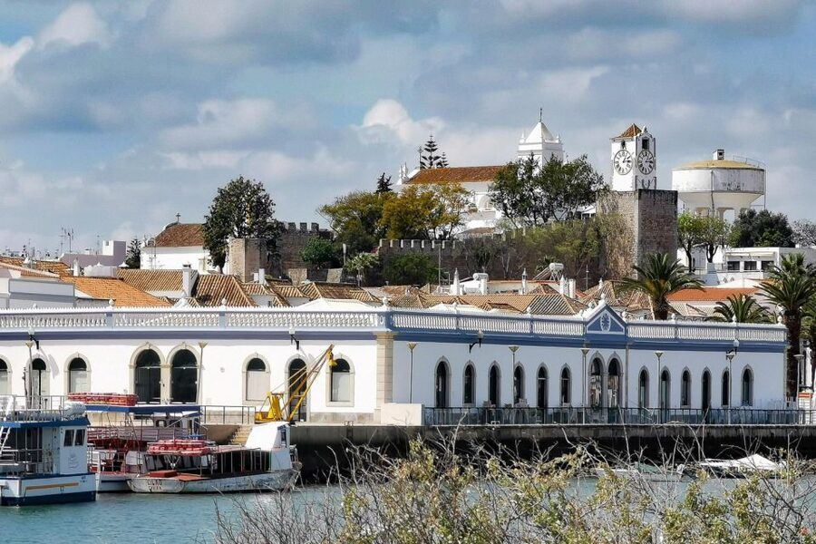 Tavira Total Tuk Tuk Tour: Tavira Tour & Tuna Museum Visit - A quick way to read Tavira