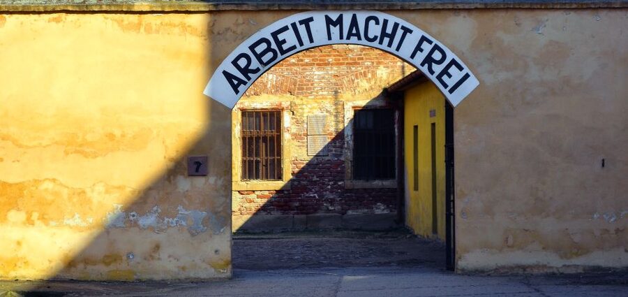 Terezin: Guided Tour of the Concentration Camp and Museum - Why Terezín asks more of you than a normal day trip