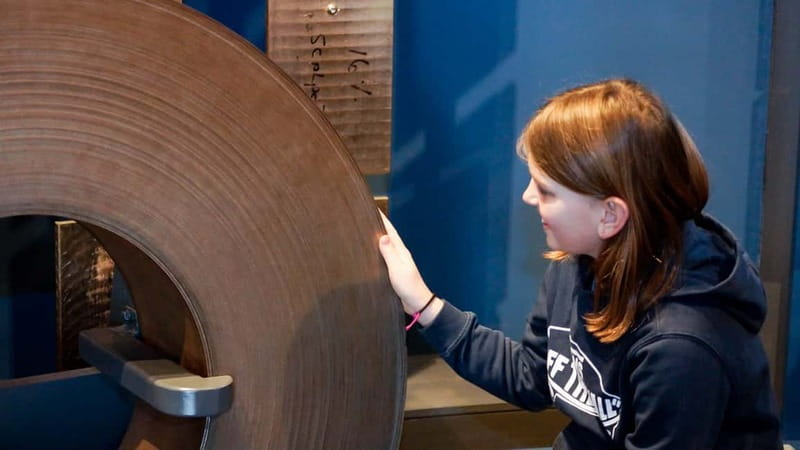 The Royal Mint Experience: Ticket, Guided Tour & Exhibition - The official shop and cafe