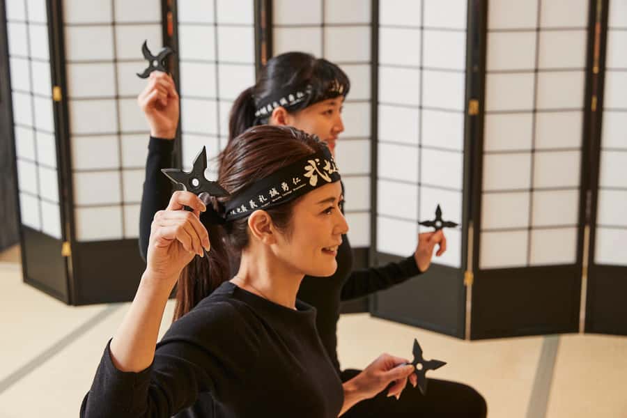 Tokyo: Samurai Ninja Museum Guided tour and Experience - The ninja story beyond movie myths