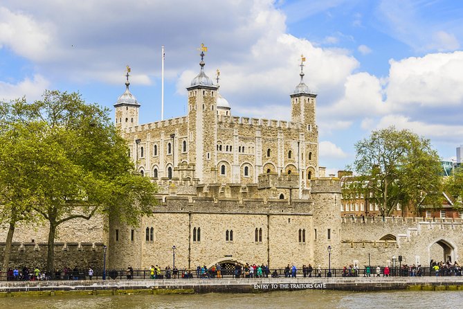 Tower of London and Crown Jewels Exhibition Ticket - What your $49.44 ticket really buys