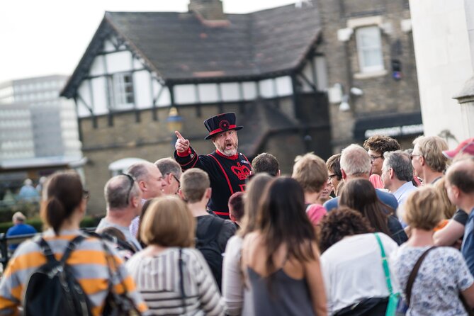 Tower of London and Crown Jewels Exhibition Ticket - The ravens and the fortress atmosphere