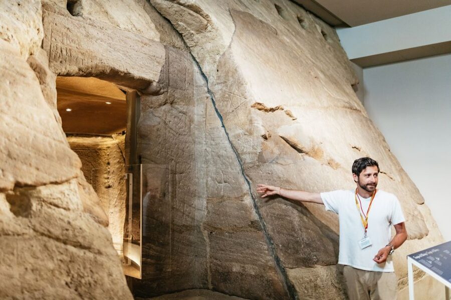 Turin: Egyptian Museum Priority Access Guided Tour - The guides make the biggest difference