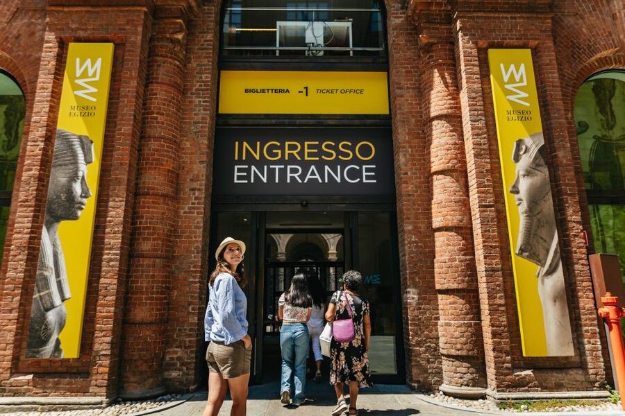 Turin: Egyptian Museum Skip-the-Line Group Tour - Entering Turin’s Egyptian Museum without the long wait