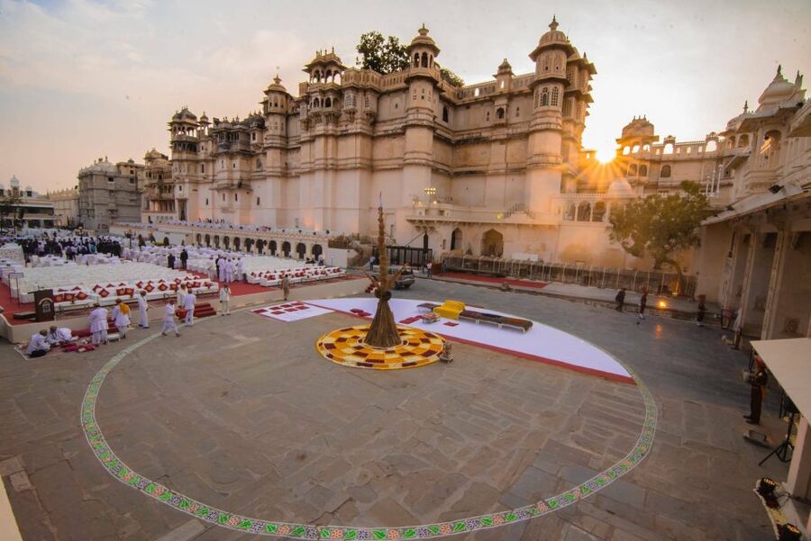 Udaipur: City Palace Museum Tour and Lake Pichola Boat Tour - Why this short Udaipur tour works