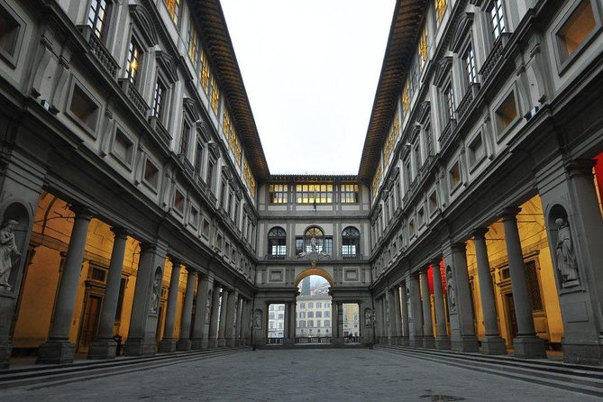 Uffizi Gallery Early Morning Entry - Guided Small Group Tour - How the small group changes the visit