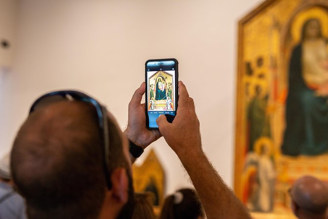 Uffizi Gallery Reserved Entry & Optional Guided Tour Upgrade - Leonardo, Michelangelo, and Raphael in One Route
