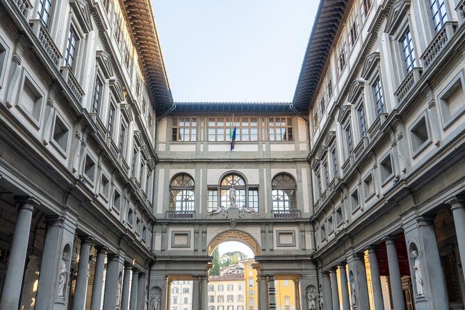 Uffizi Gallery: Small Group Tour - Why the Uffizi needs a plan