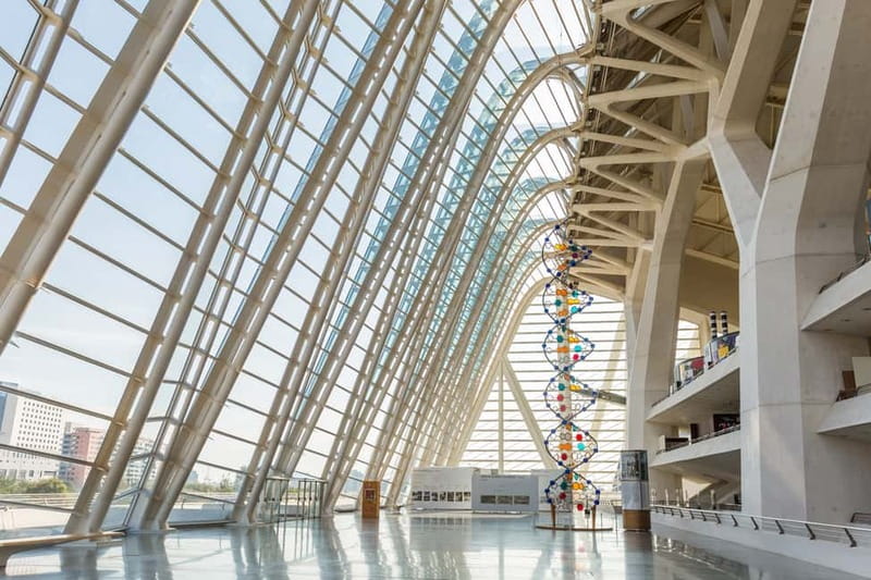 Valencia: Oceanogràfic, Hemisfèric & Science Museum Combo - Price, food, and what the $54 includes