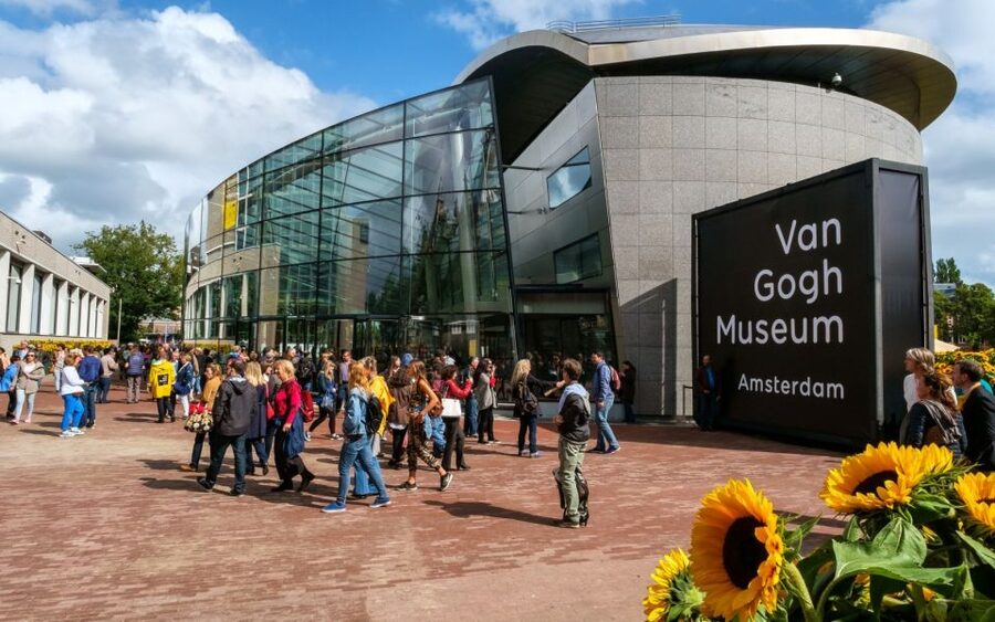 Van Gogh & Rijksmuseum Masterpieces Guided Tour 8 guests 5h - The guides are the heart of the experience