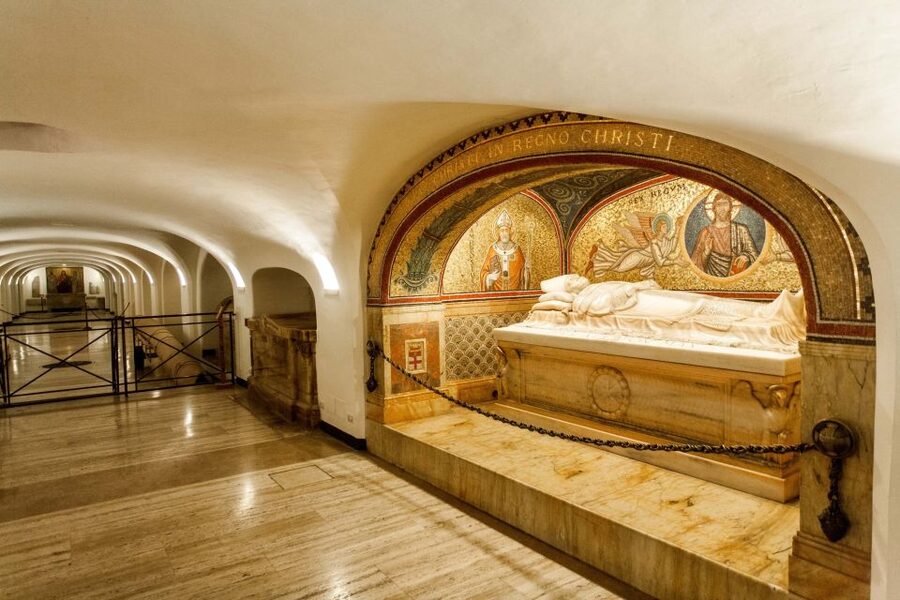 Vatican City: Skip-the-Line Vatican Museums & Sistine Chapel - The guides are central to the experience