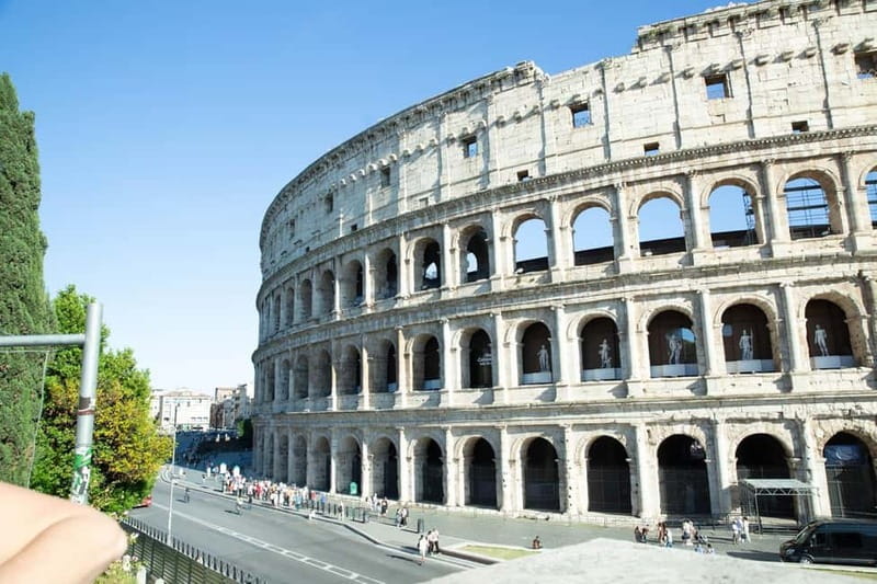 Vatican City: Vatican Museums & Sistine Chapel Tour - Guides, language, and the human side of the tour