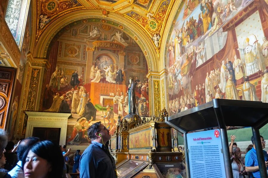Vatican Museums and Sistine Chapel Entry Ticket - Raphael Rooms and the Borgia Apartments